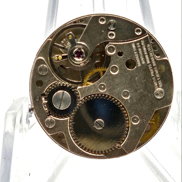 1980's Bradley Strawberry Shortcake Manually Wound Kids Wristwatch Non Running - Picture 9 of 10